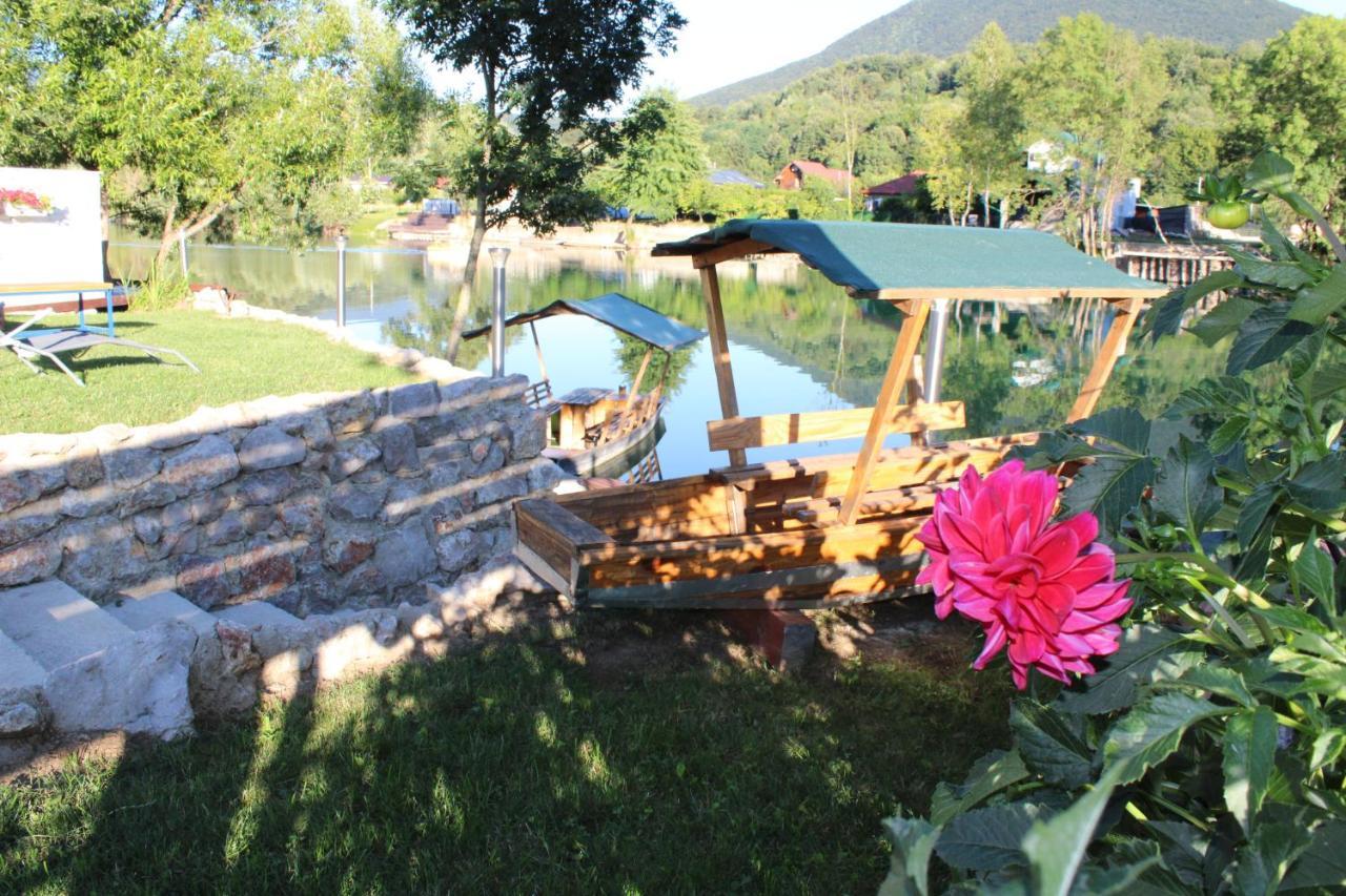 Am Una Lux House Bihac Luaran gambar